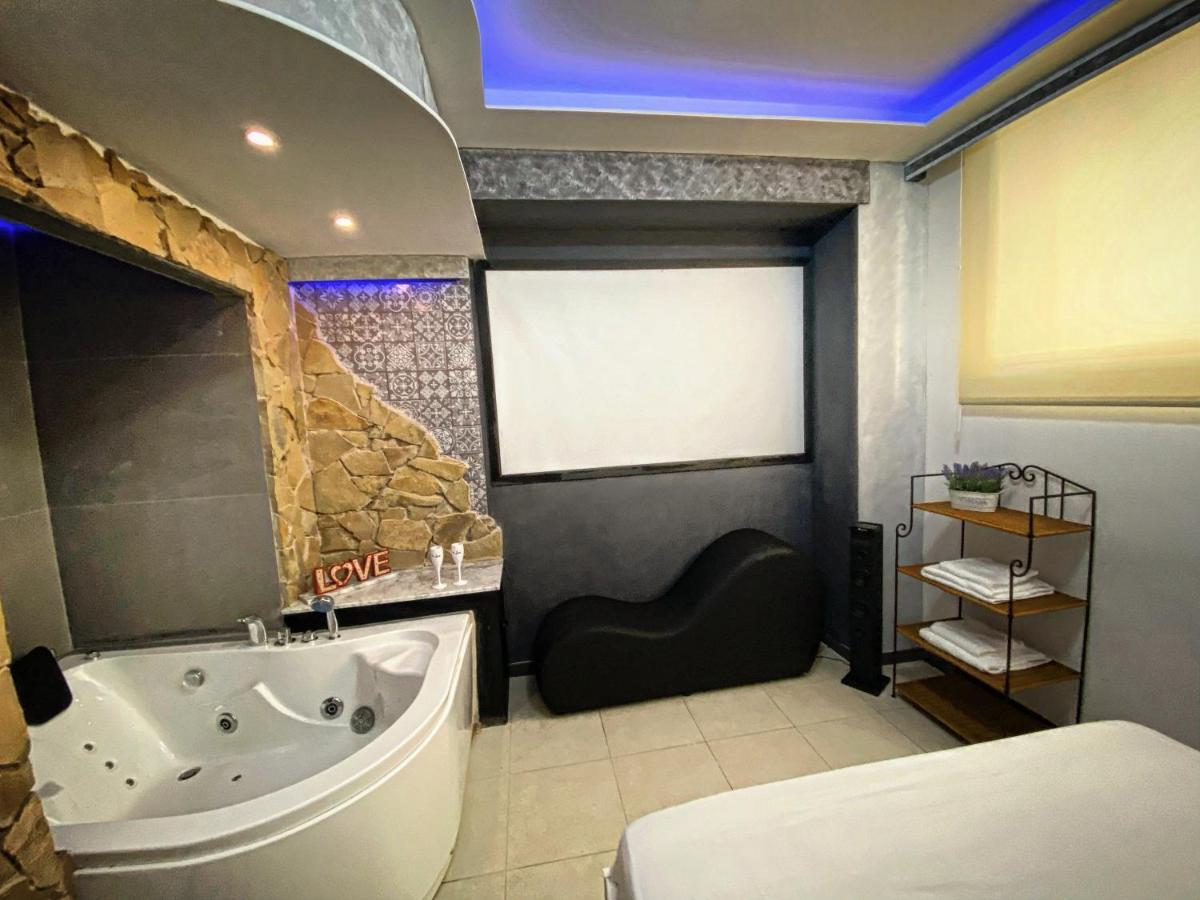 Aparta Suite La Nuit กาลาเฟลล์ ภายนอก รูปภาพ